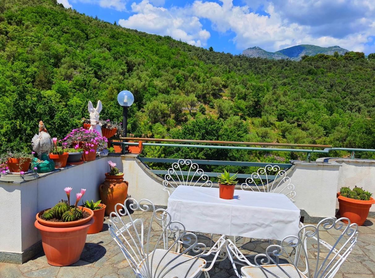 Agriturismo Monte Acuto - Natura, Mare & Relax In Piscina Toirano Eksteriør bilde